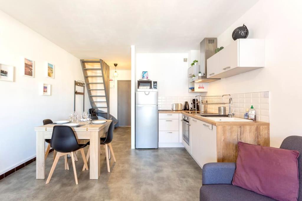 Chez Audrey - Agreable Appartement Duplex Climatise Et Convivial Le Grau-du-Roi Exteriör bild